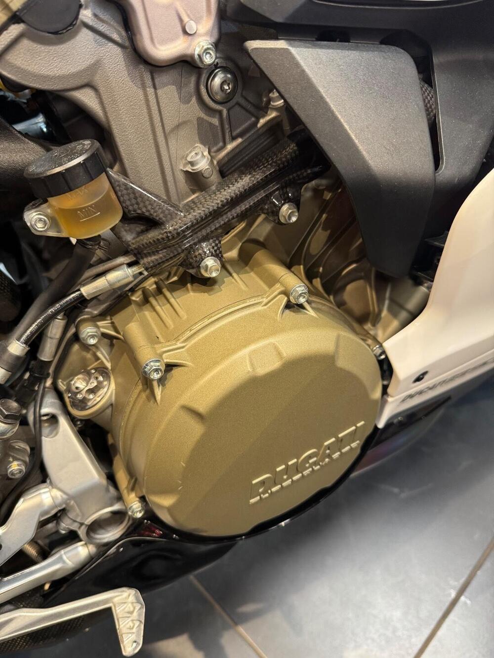 Ducati 1299 Panigale S Anniversario (2016) (18)