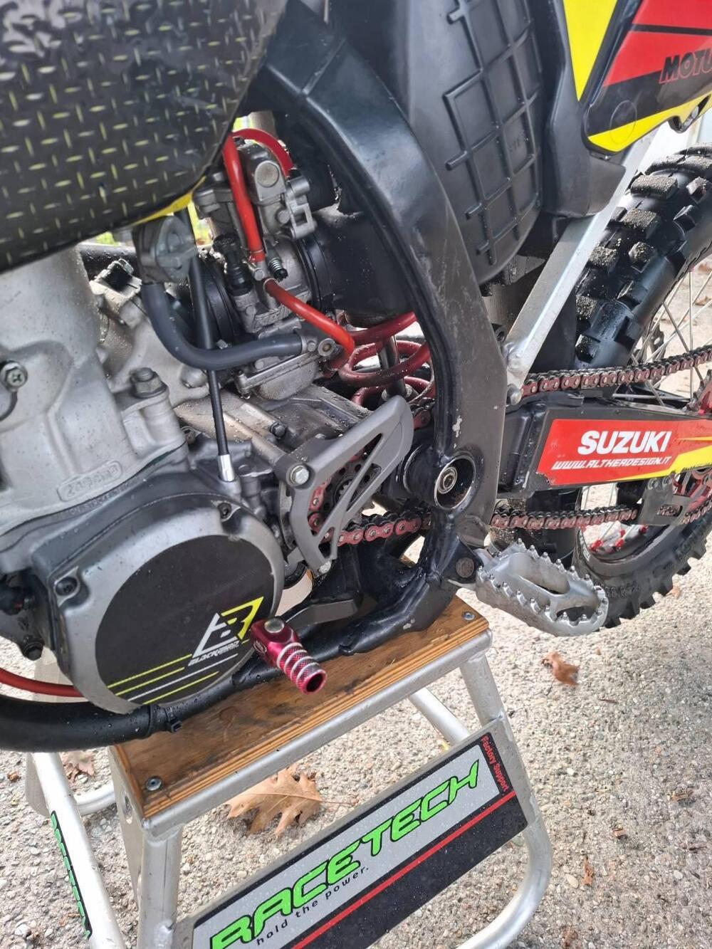 Suzuki RM 250 (2005 - 06) (5)