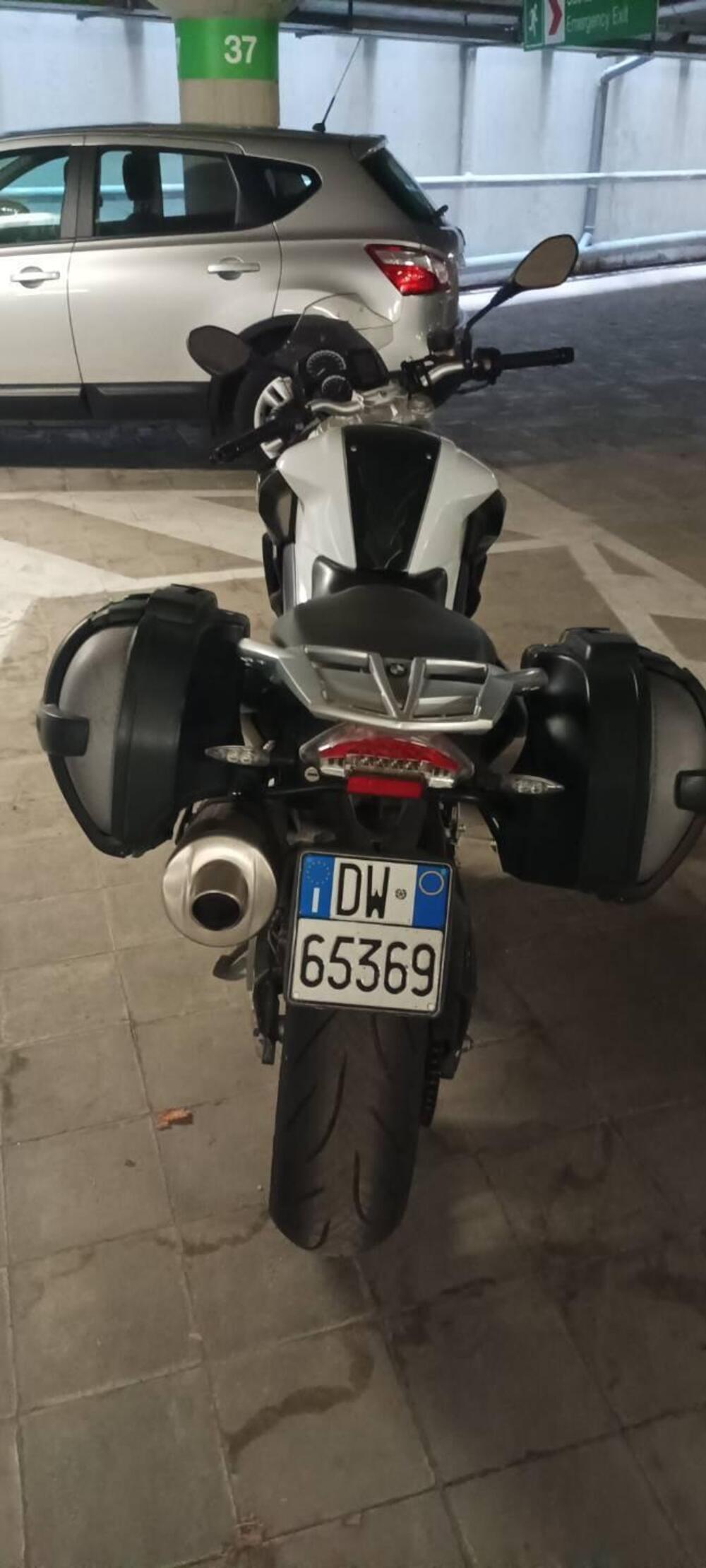 Bmw F 800 R (2015 - 16) (4)