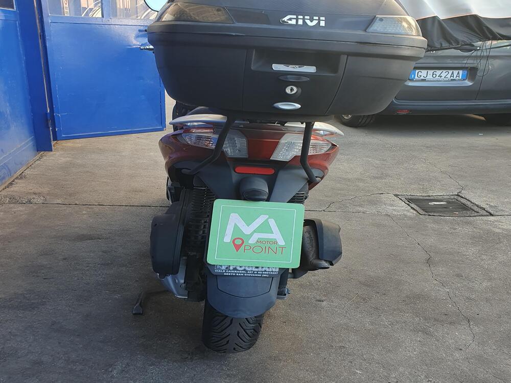 Piaggio Mp3 300 ie Yourban ERL (2011 - 17) (2)