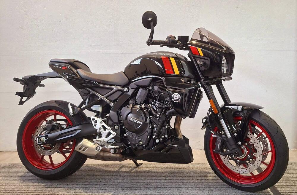 Suzuki GSX-8TT (2025 - 26)