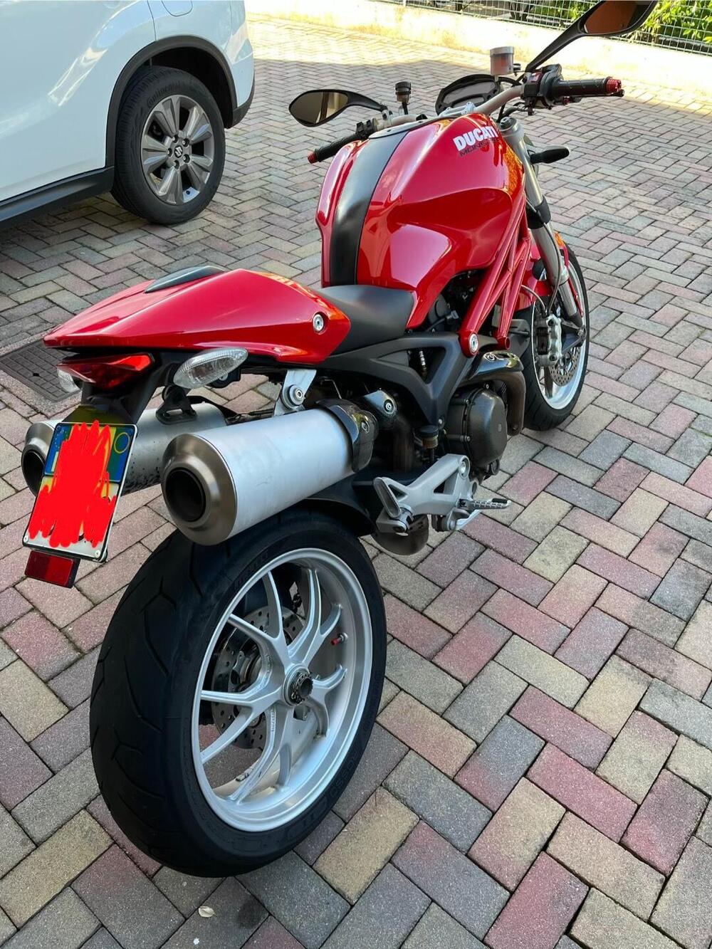 Ducati Monster 1100 (2009 -10) (2)