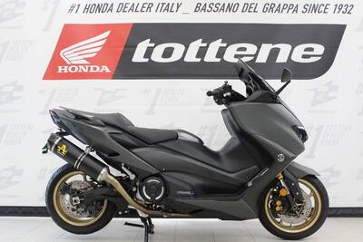 Yamaha T-Max 560 Tech Max (2020) usata