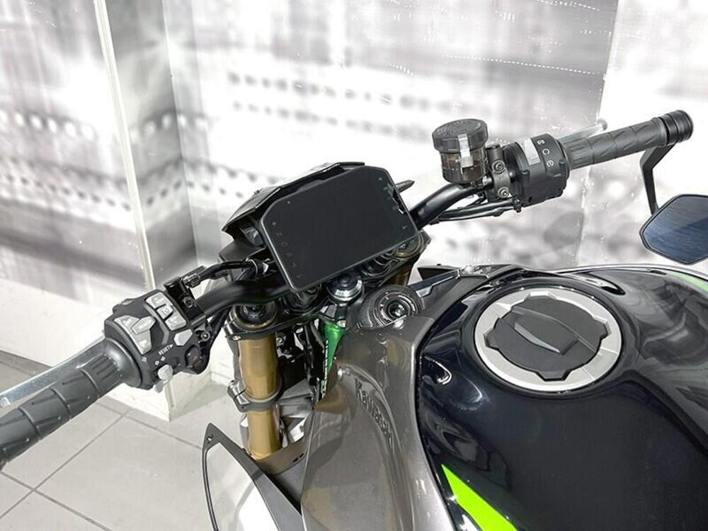 Kawasaki Z 900 SE (2025 - 26) (6)