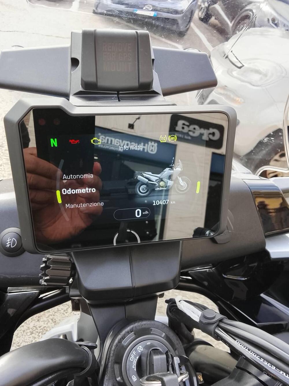 Husqvarna Norden 901 (2022 - 26) (3)