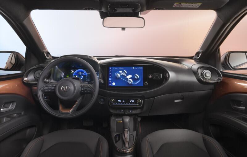 Interni della Toyota Aygo X