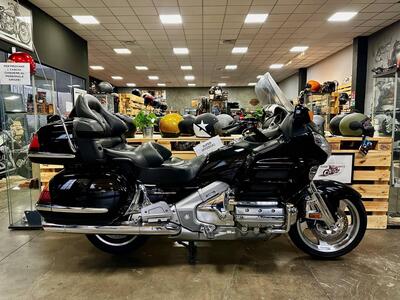Honda GL 1800 Gold Wing (2000 - 05) usata