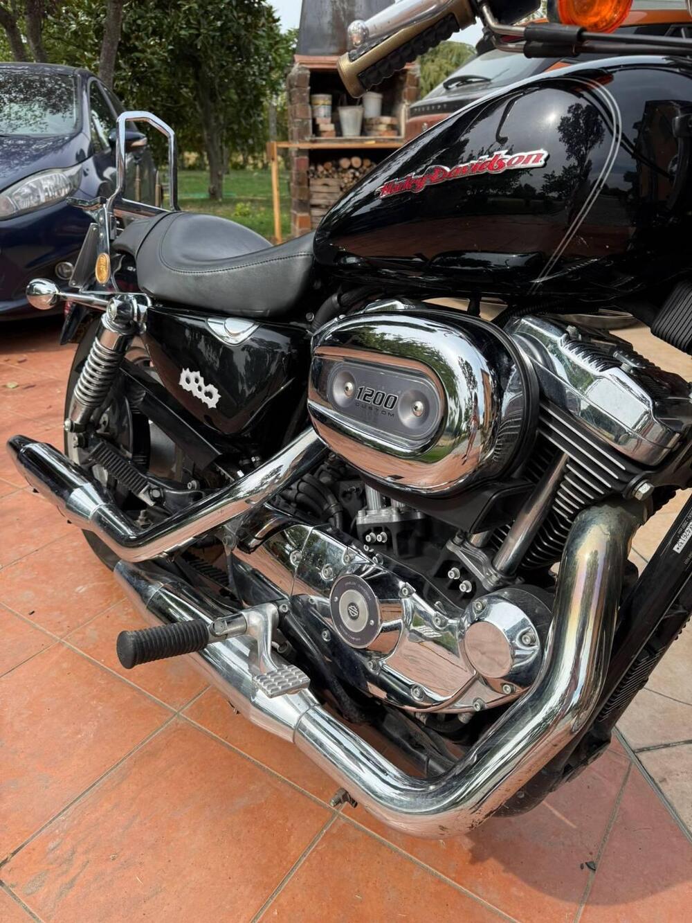 Harley-Davidson 1200 Custom (2004 - 06) - XL 1200C (3)