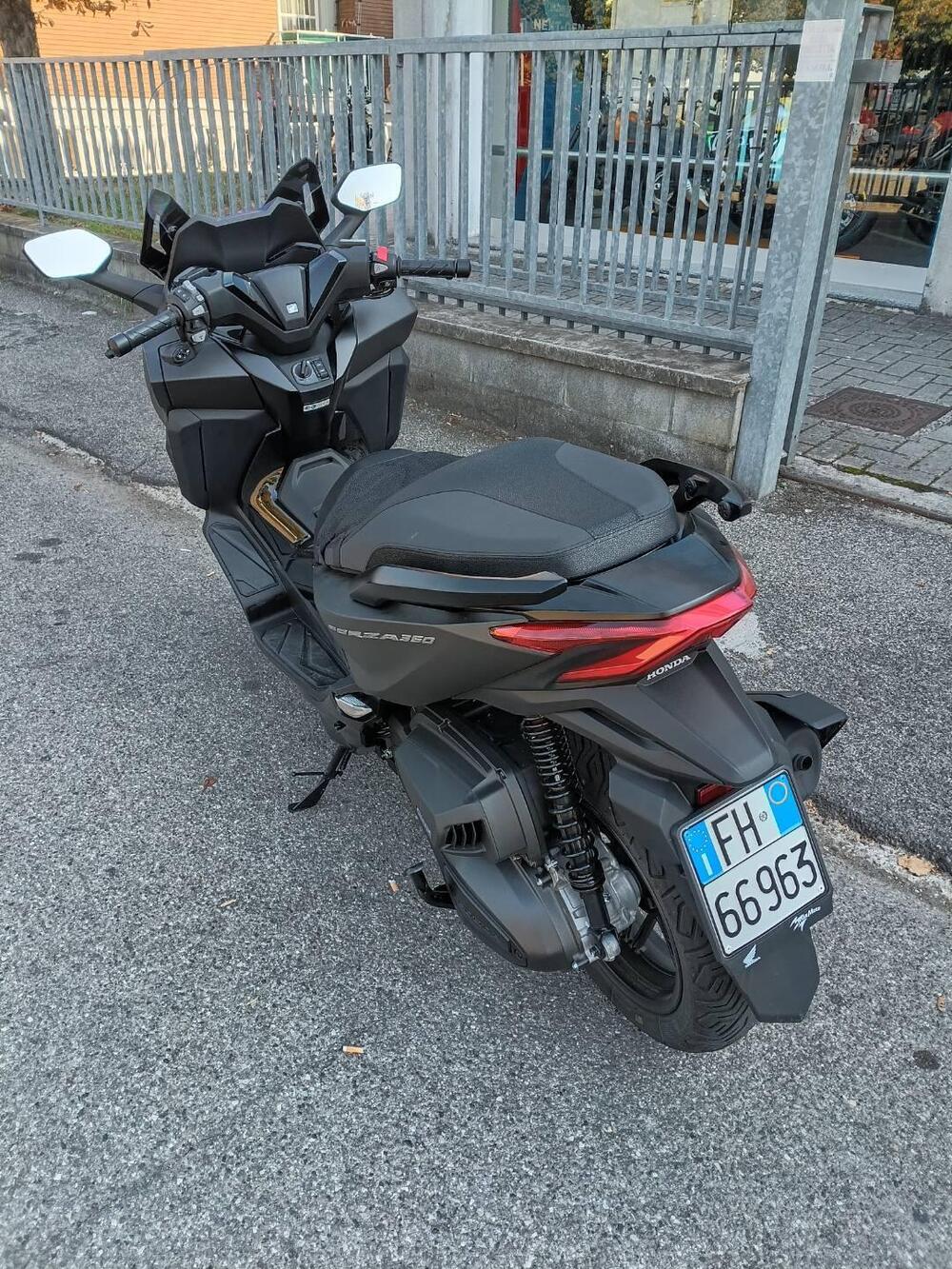 Honda Forza 350 (2022 - 24) (3)