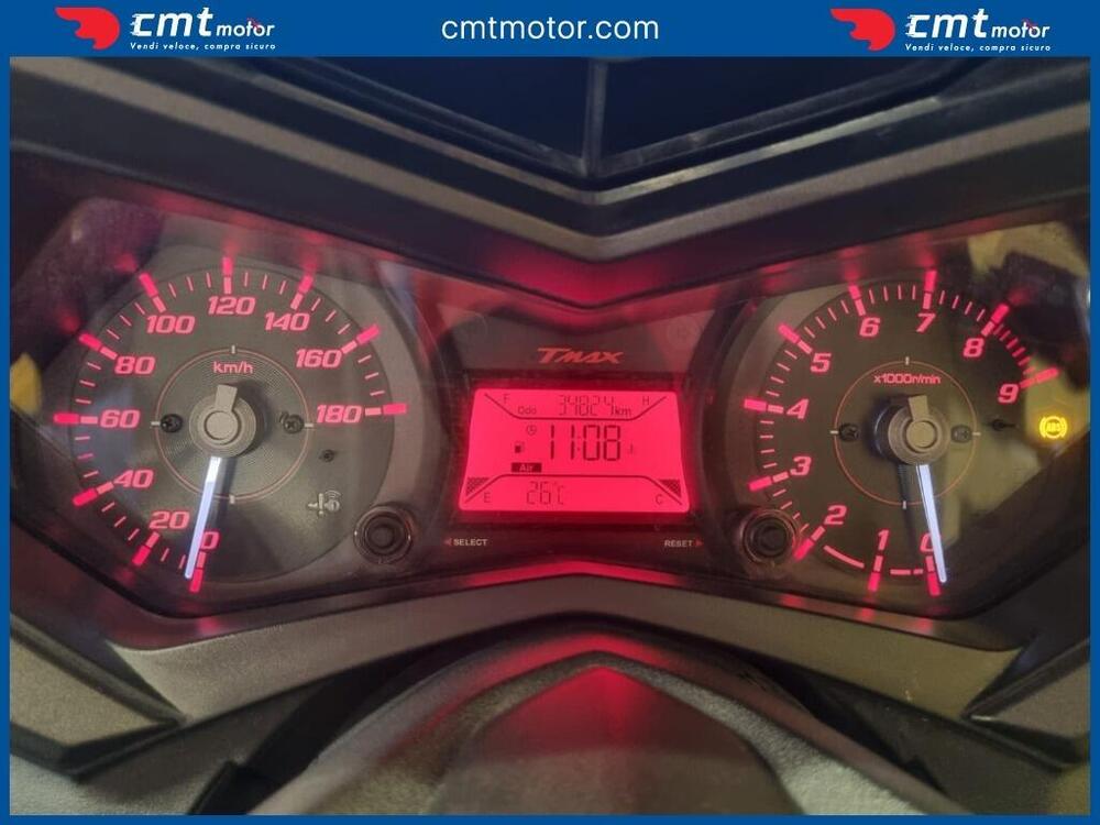 Yamaha T-Max 530 (2015 - 16) (6)