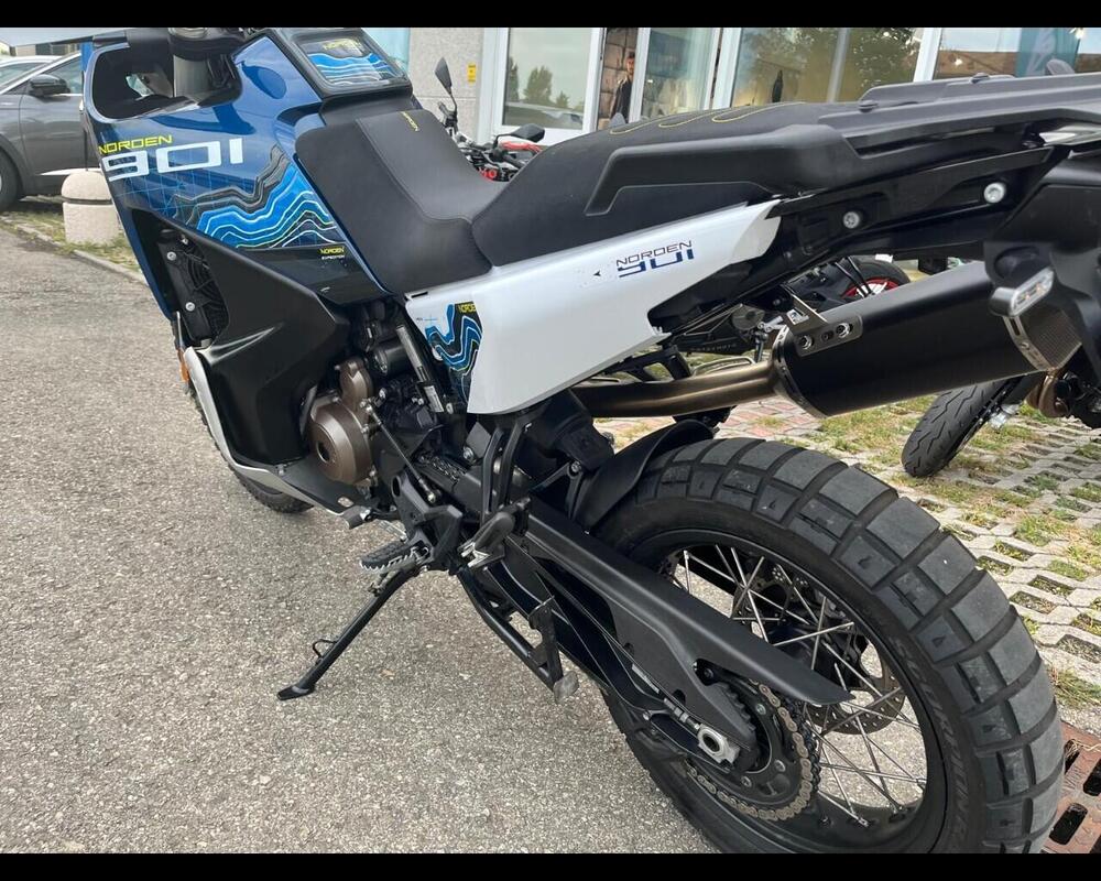 Husqvarna Norden 901 Expedition (2023 - 24) (12)