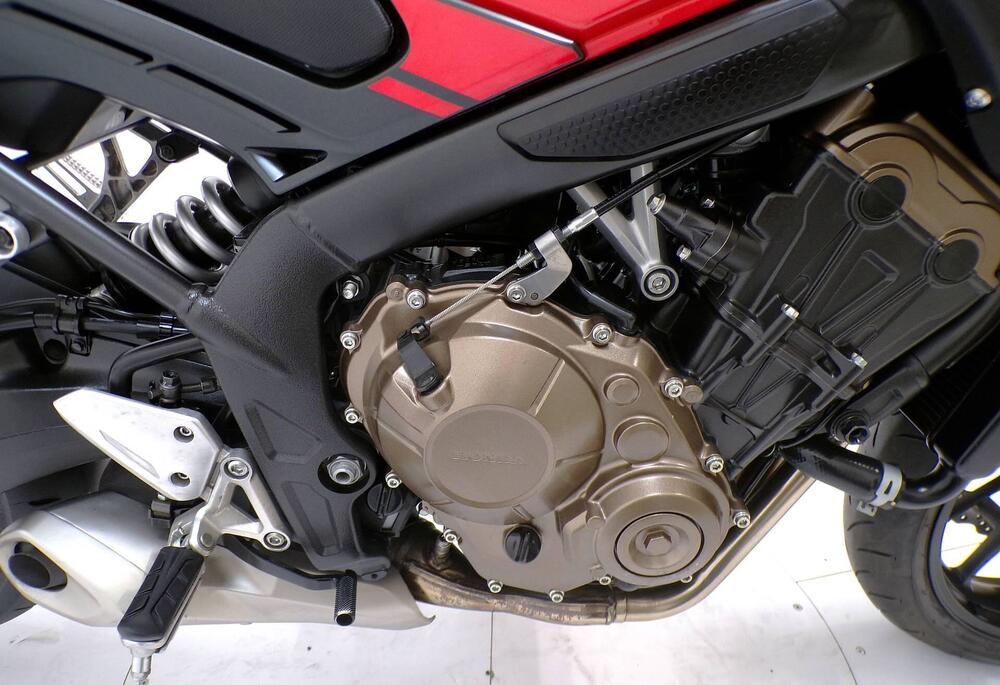 Honda CB 650 F (2017 - 18) (7)