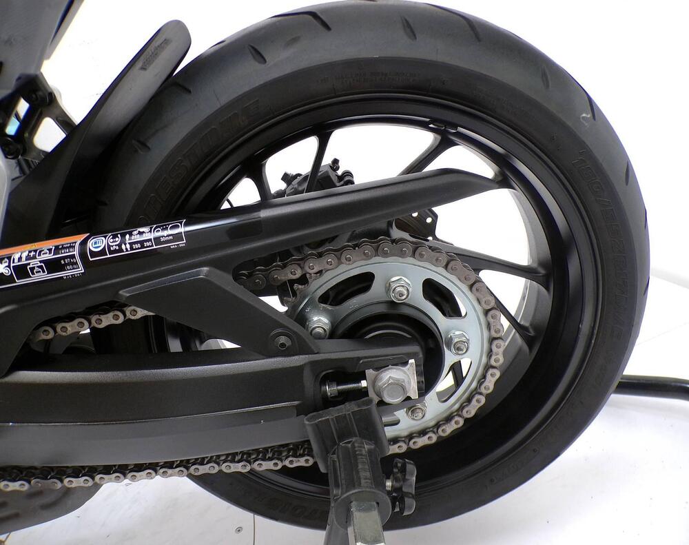 Honda CB 650 F (2017 - 18) (9)