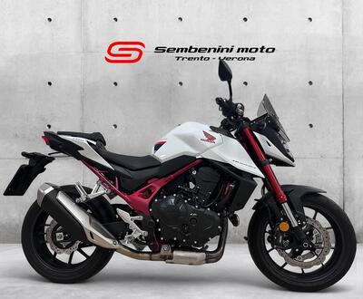 Honda CB 750 Hornet (2023 - 24) usata