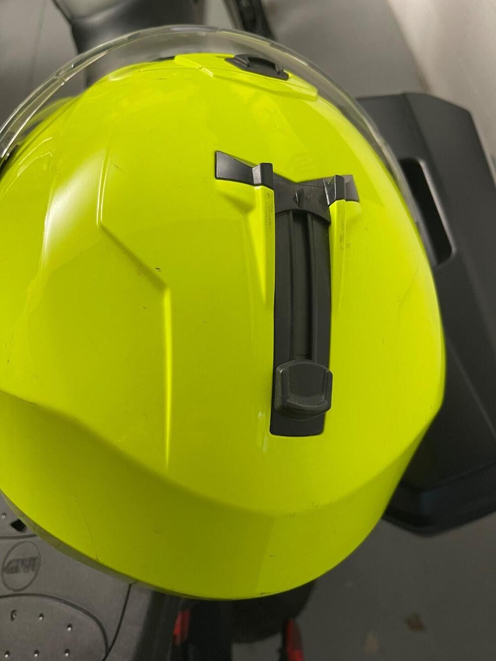 Vendesi Casco integrale modulare Fluo Caberg (6)