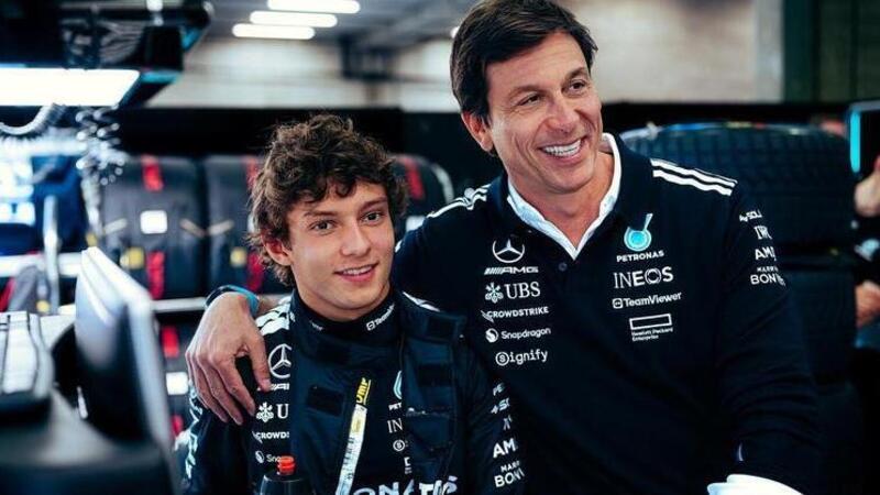 F1, Antonelli in Mercedes nel 2026? Wolff: &quot;Sar&agrave; il nostro futuro&quot;. Sainz tranquillo in Williams: &quot;Nessun contatto con Toto&quot;