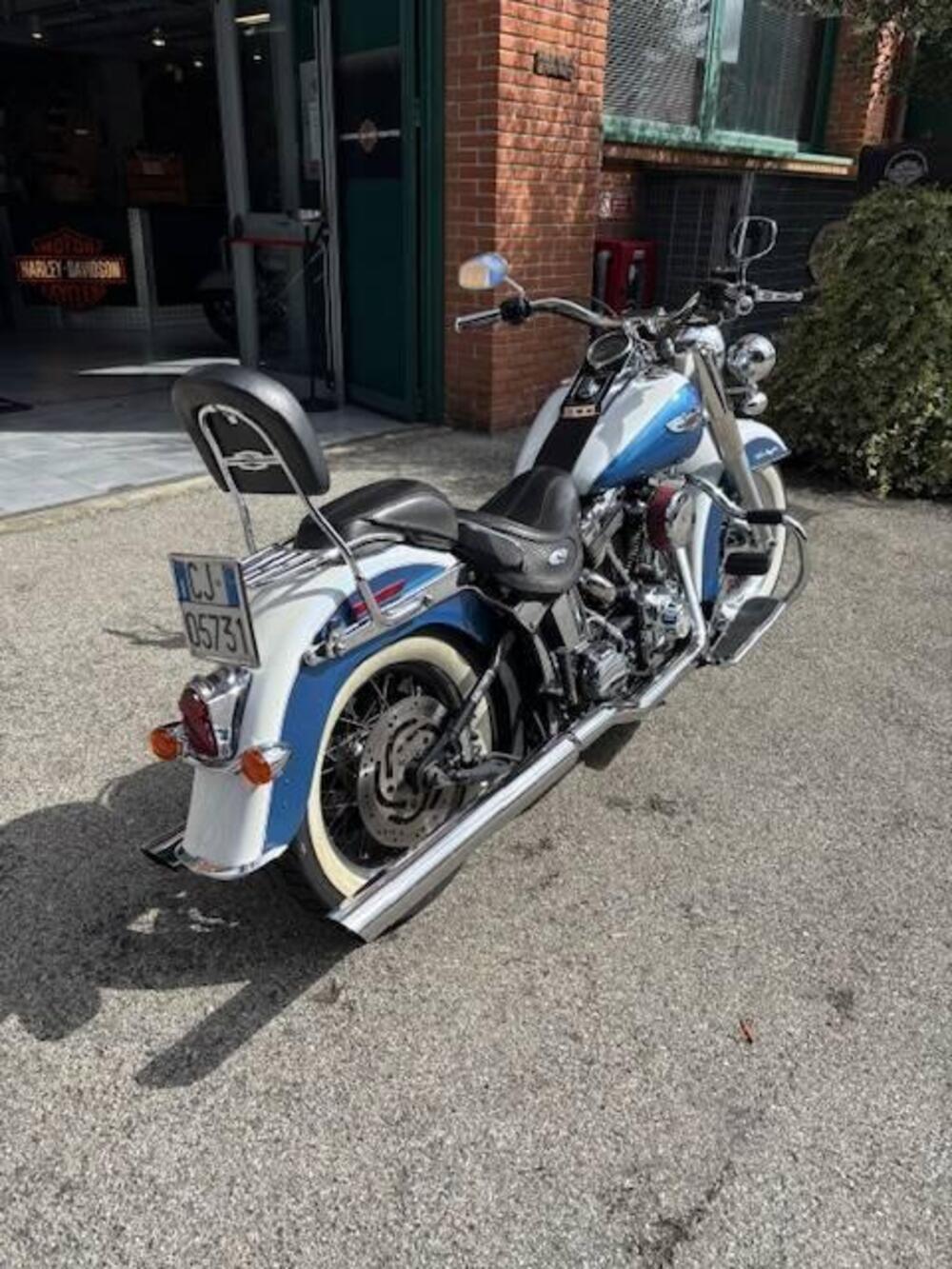 Harley-Davidson 1450 Deluxe (2005 - 06) - FLSTNI (2)