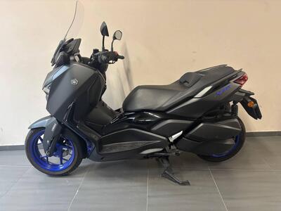 Yamaha X-Max 300 (2025) usata