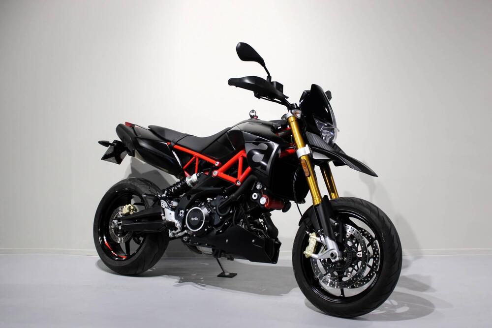 Aprilia Dorsoduro 900 (2017 - 20) (2)