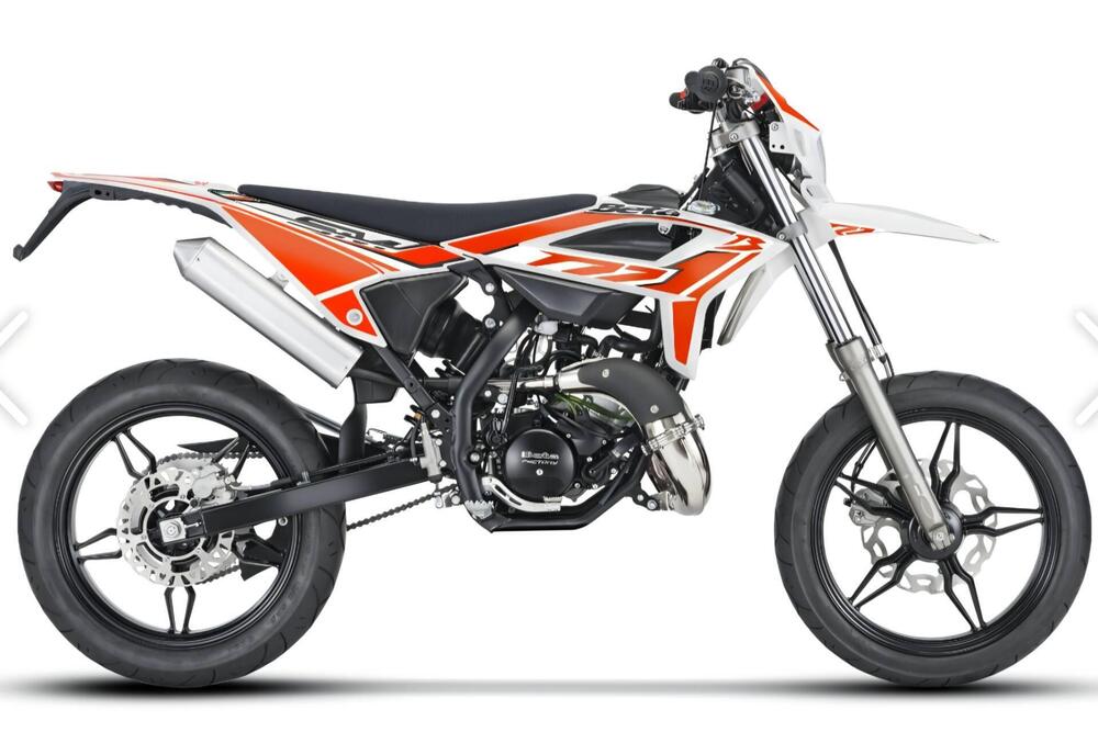 Betamotor RR 50 Motard (2021 - 26) (2)