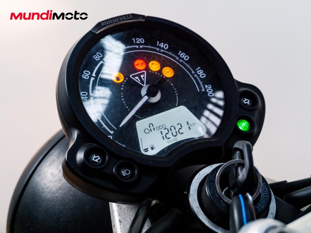 Triumph Street Twin 900 (2017 - 18) (6)