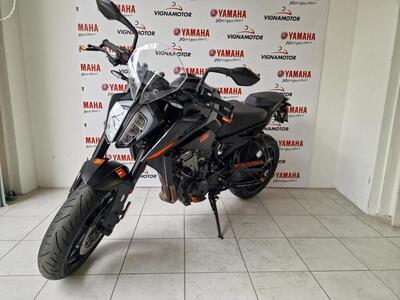 KTM 890 Duke (2021 - 23) usata