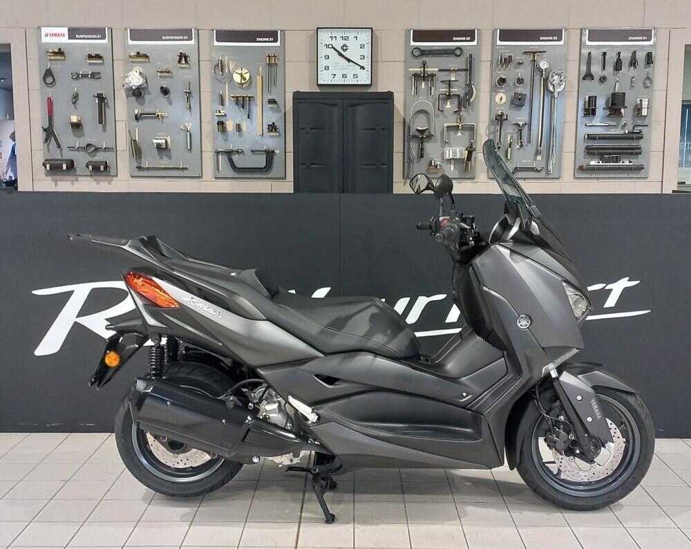 Yamaha X-Max 300 (2021 - 24)