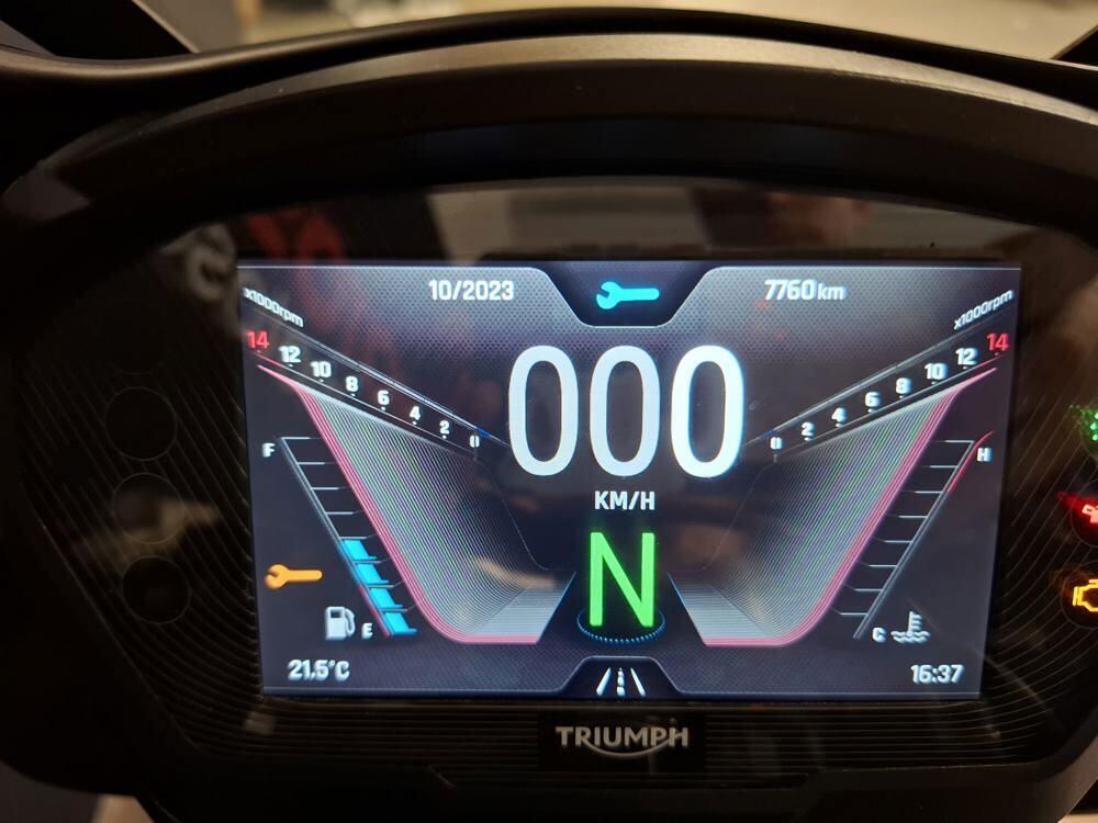 Triumph Street Triple RS (2020 - 22) (7)