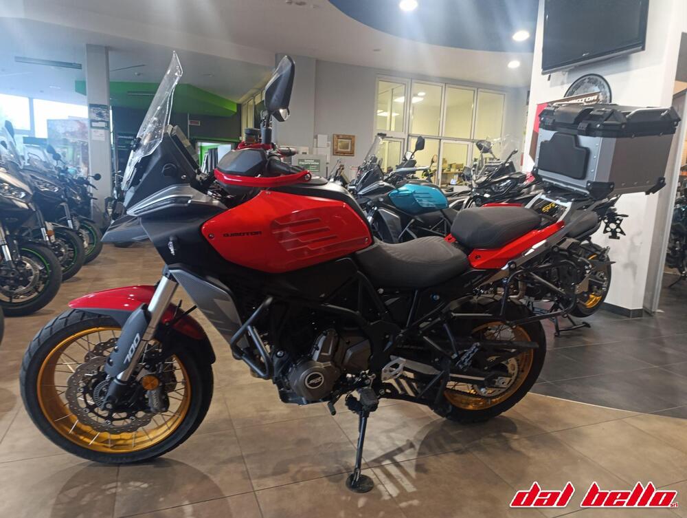 QJ Motor SRT 700 SX (2025 - 26) (3)