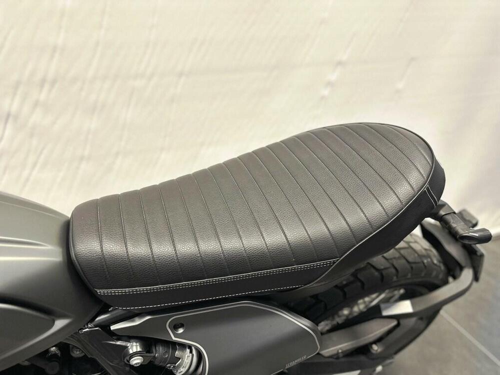 Ducati Scrambler 800 Icon Dark (2020) (6)