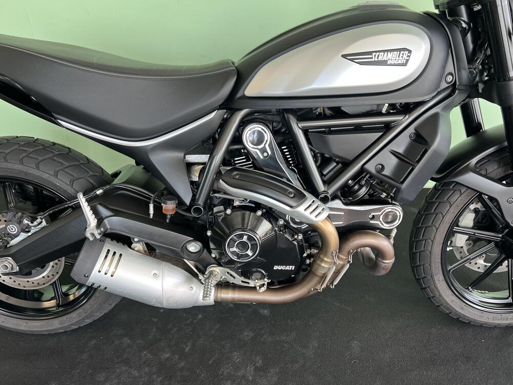 Ducati Scrambler 800 Icon Dark (2020) (10)