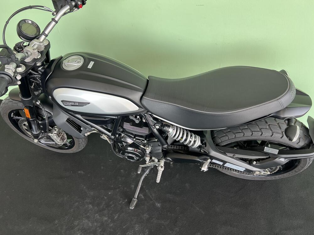 Ducati Scrambler 800 Icon Dark (2020) (15)