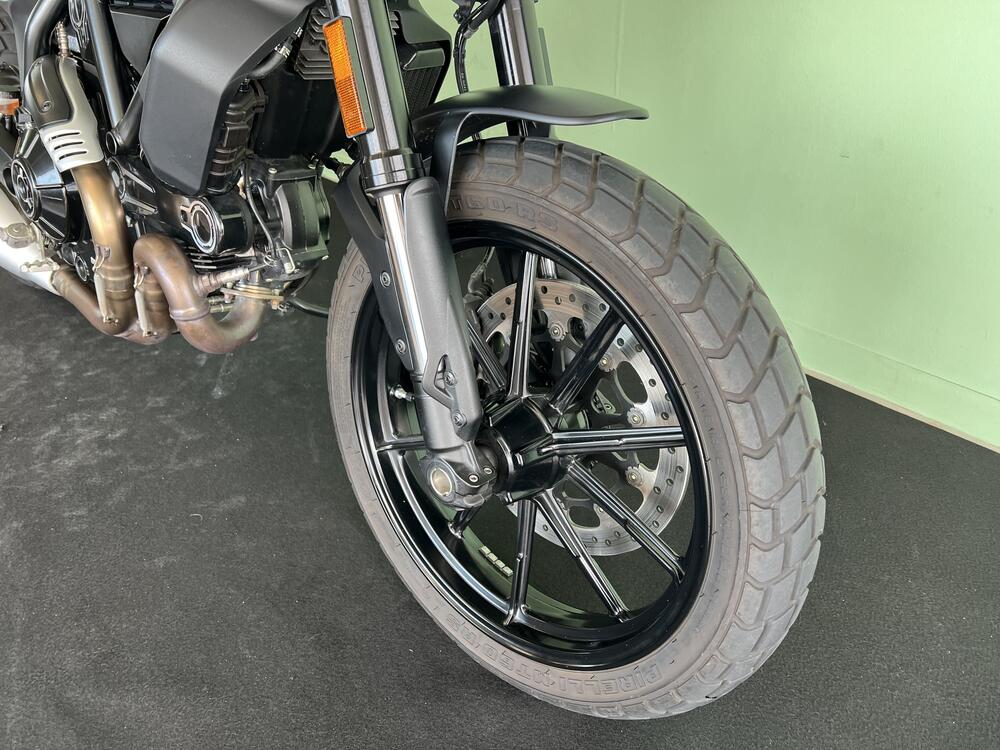 Ducati Scrambler 800 Icon Dark (2020) (20)