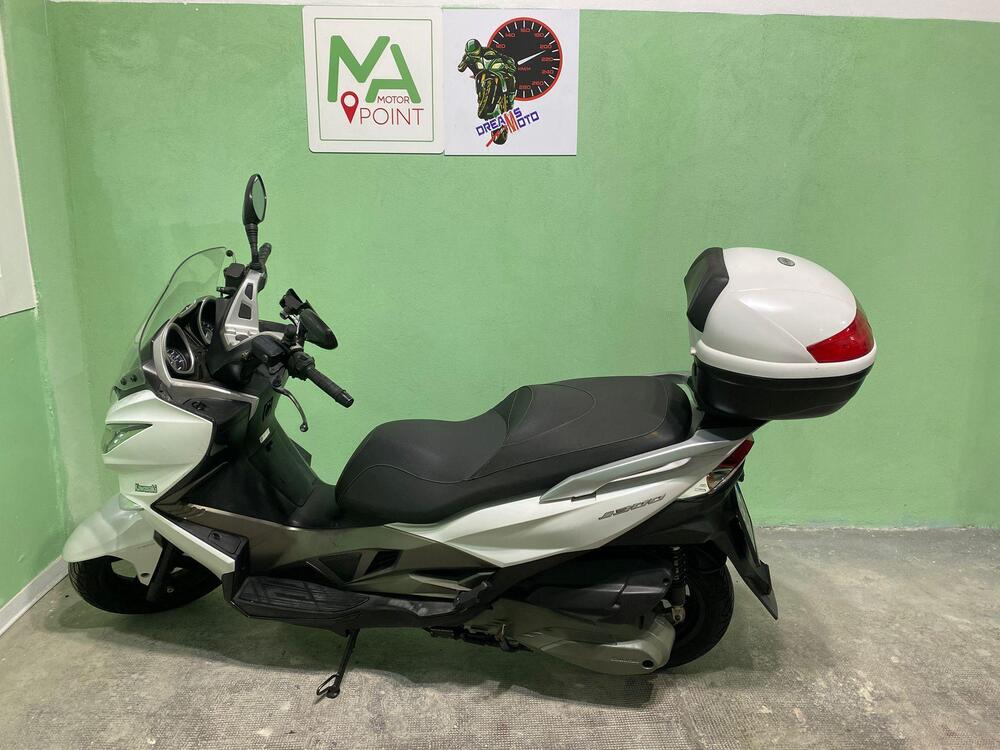 Kawasaki J 300 (2014) (2)