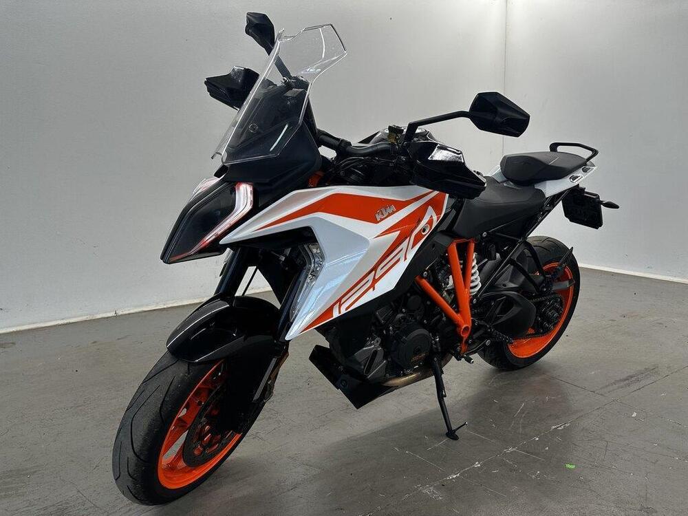 KTM 1290 Super Duke R (2020) (4)