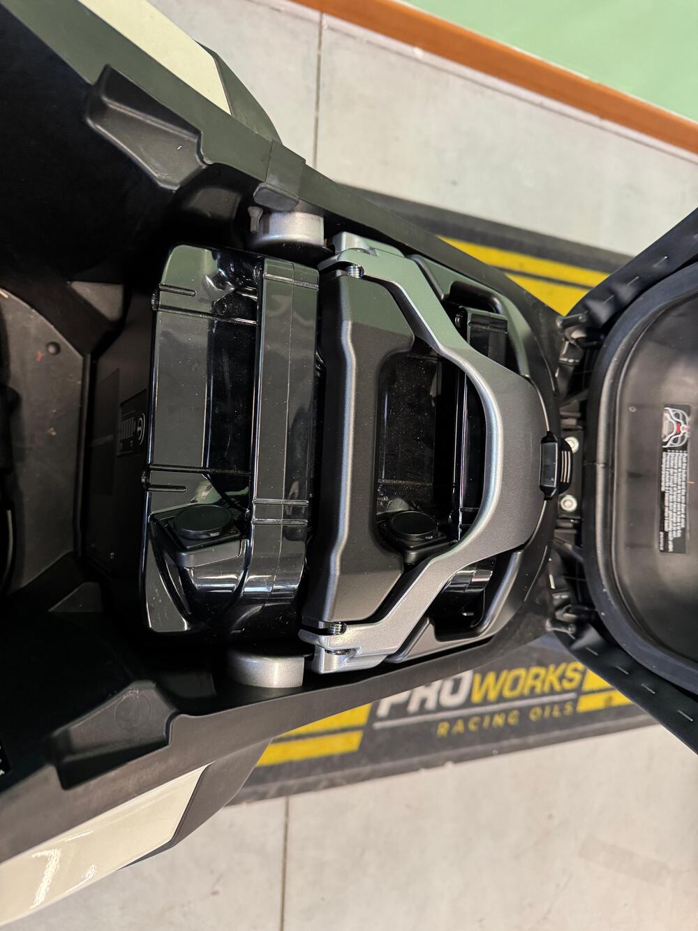 Yamaha Neo's L1e Dual Battery (2023 - 26) (7)