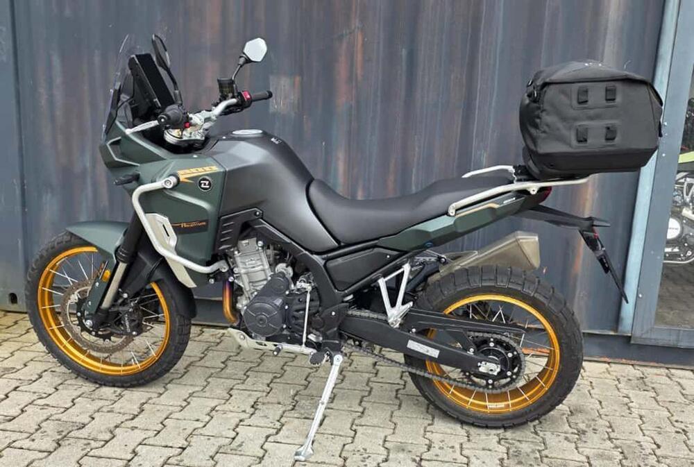 Kove 800X Pro (2024 - 25) (2)