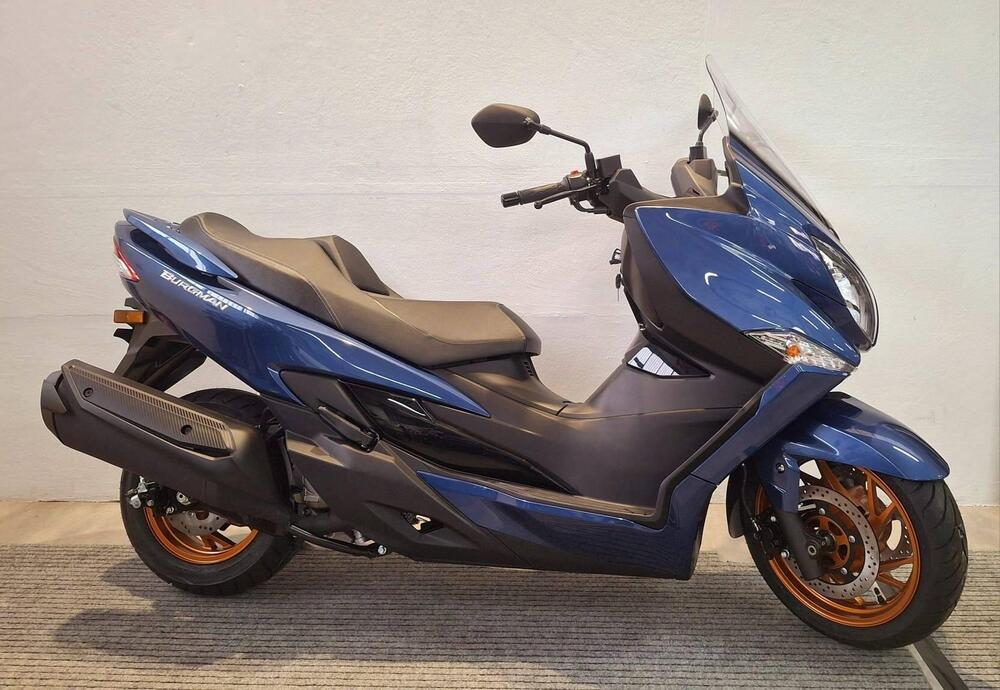 Suzuki Burgman 400 (2025 - 26)