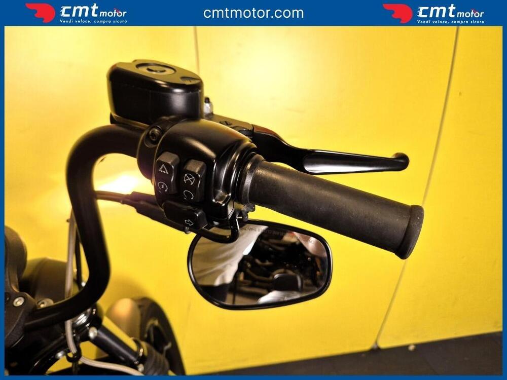 Harley-Davidson 883 Iron (2014 - 16) - XL 883N (12)