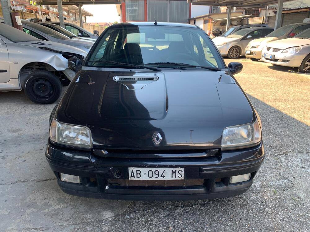 Renault Clio 1.8 16v aria condizionata  d'epoca a Milano
