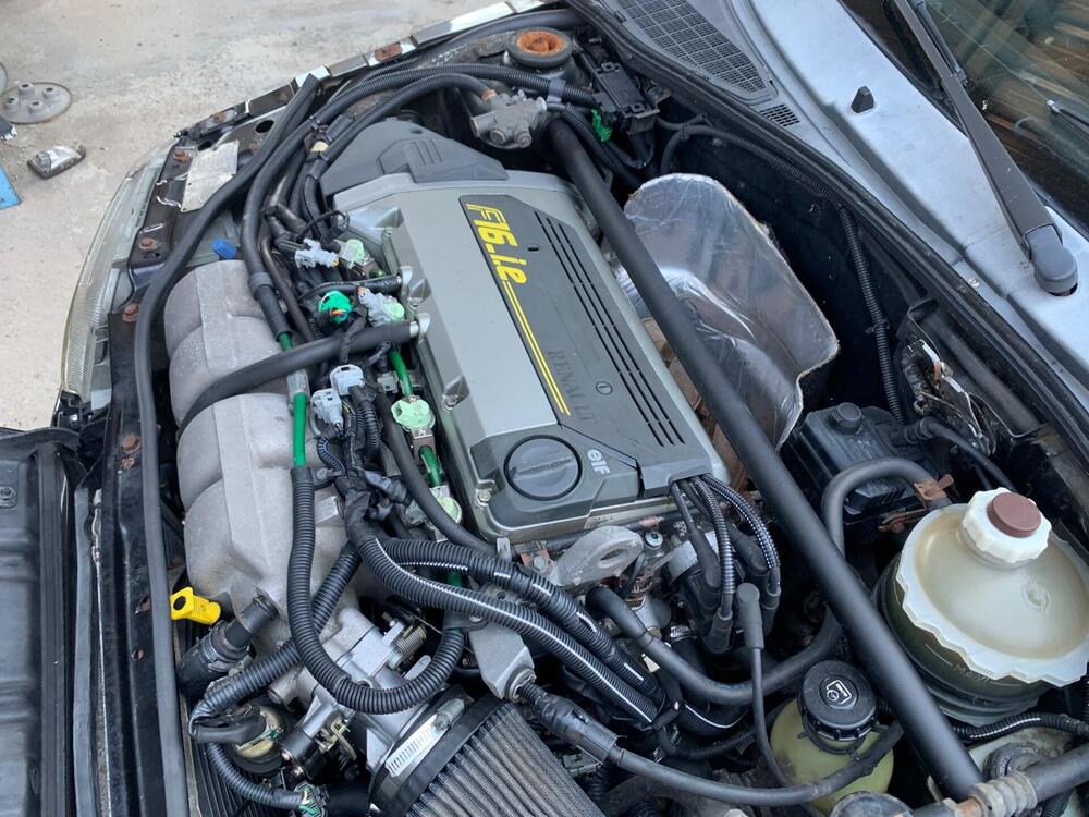 Renault Clio 1.8 16v aria condizionata  d'epoca a Milano (8)