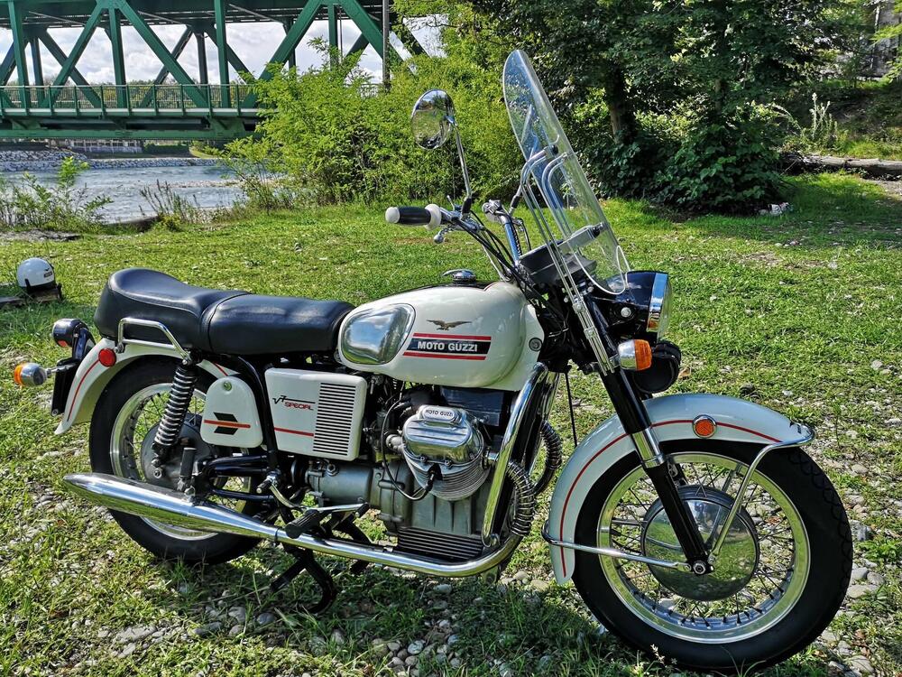 Moto Guzzi V7 Special (2025 - 26)