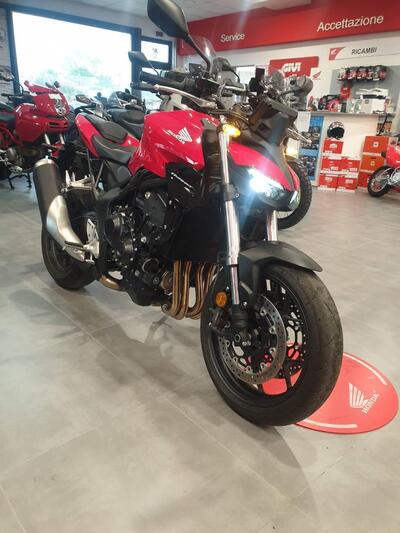 Honda CB 1000 Hornet (2025) usata