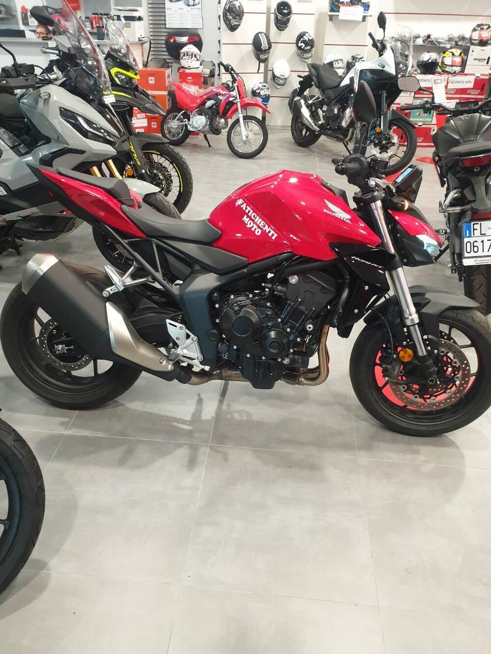 Honda CB 1000 Hornet (2025 - 26) (3)