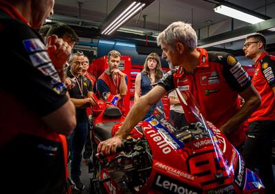 Dentro il box Ducati Lenovo MotoGP: Il genio dell'uomo è al di sopra dei regolamenti