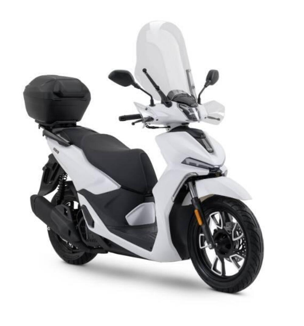 Voge Sfida SR16 125 (2025 - 26) (3)