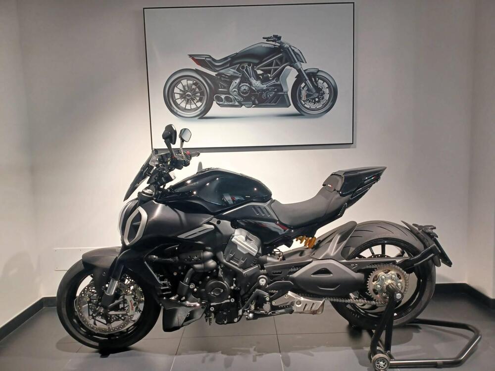 Ducati Diavel V4 (2023 - 26) (2)