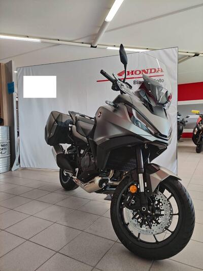 Honda NT 1100 (2022 - 24) nuova