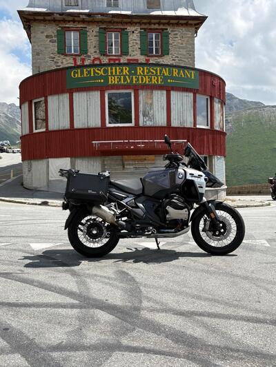 Bmw R 1300 GS Adventure Triple Black (2025) usata