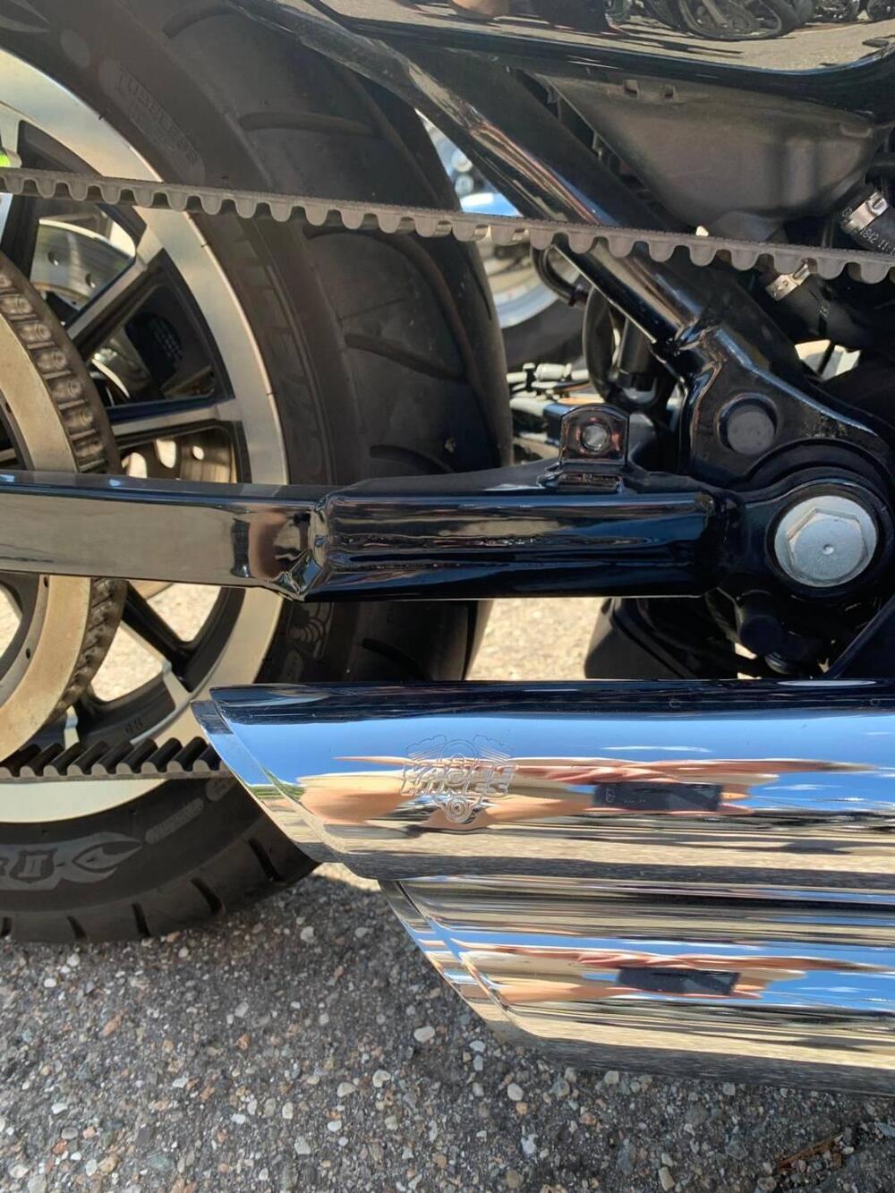 Harley-Davidson 883 R (2008 - 16) - XL 883R (12)